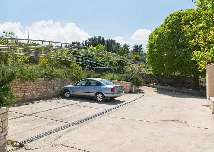 With A Parking Space Postira, Brac - 3065 Apartament